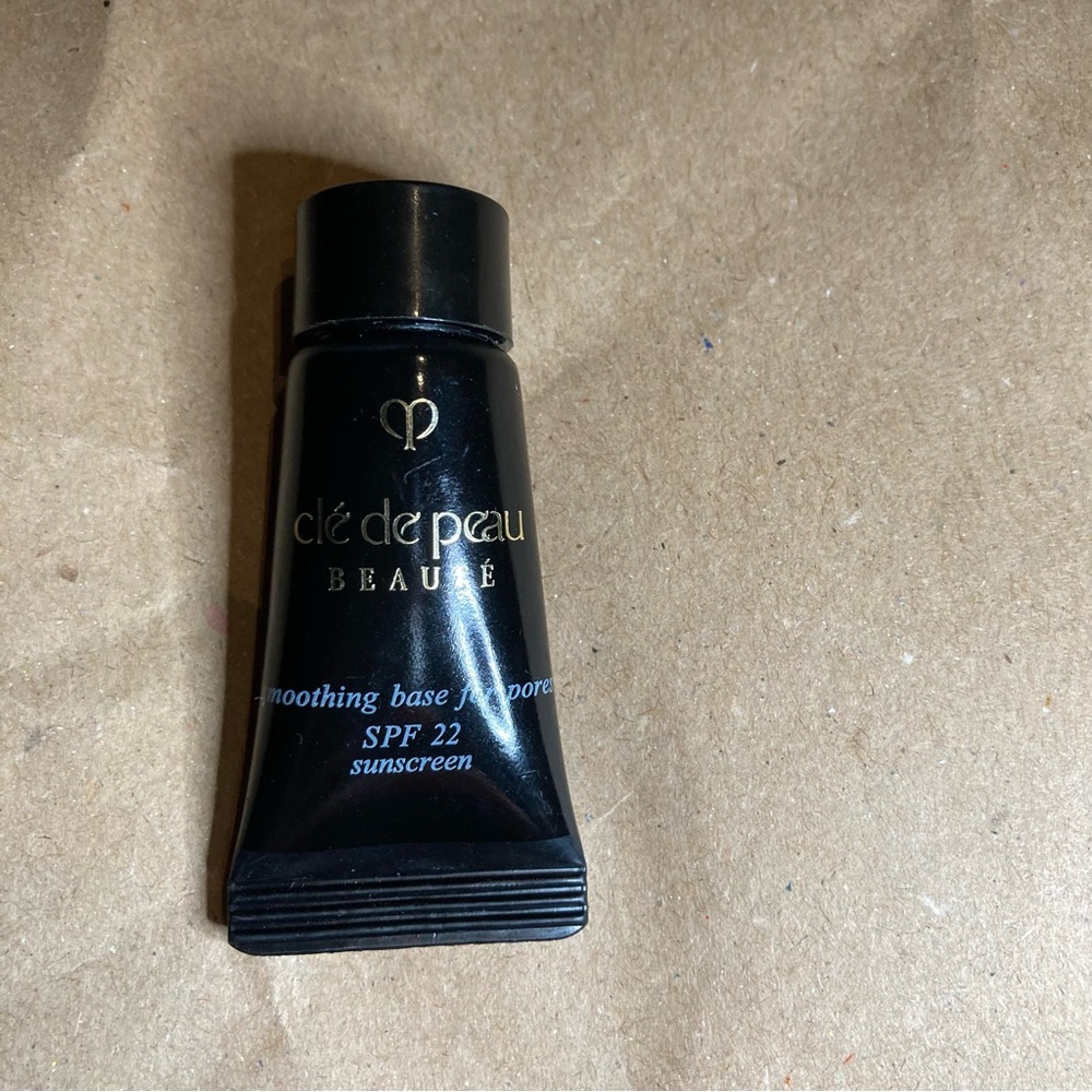 Cle de peau smoothing base for pores 7ml